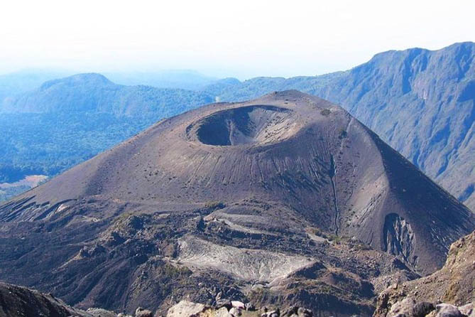 RS-204 3 Nights / 4 Days Mt Meru Safari